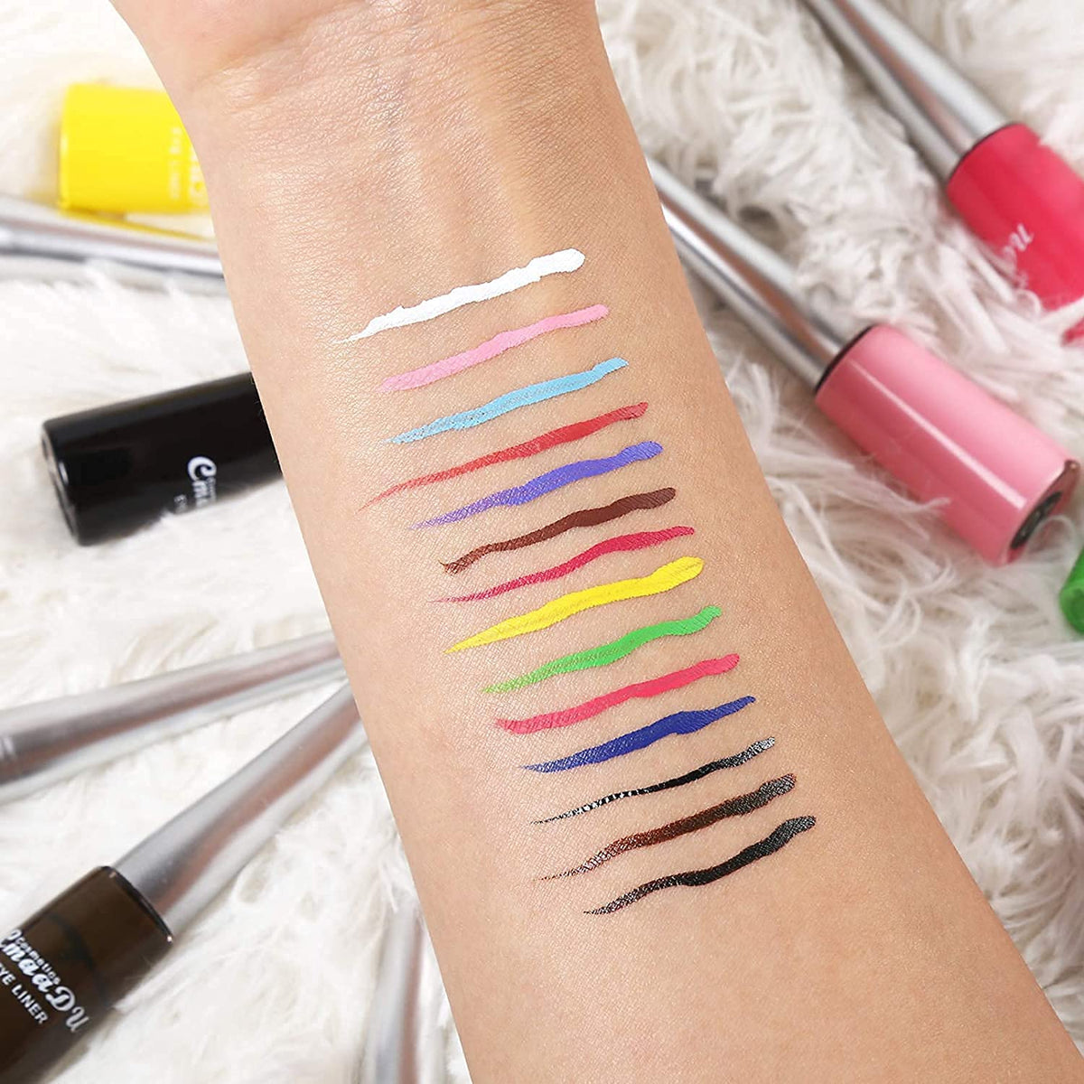 CHARMCODE packaging display shows a sleek, gift-ready eyeliner set