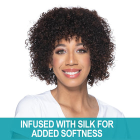 CHI Aloe Vera Detangling Conditioner silk‑protein ingredient emphasis for moisture.
