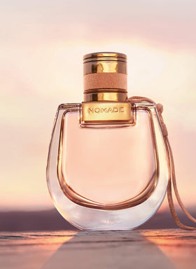 Chloe Nomade perfume spray application, smooth mist ideal for daily wear.