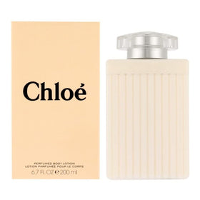 Chloé Perfumed Body Lotion creamy texture image highlighting rich hydration for daily use