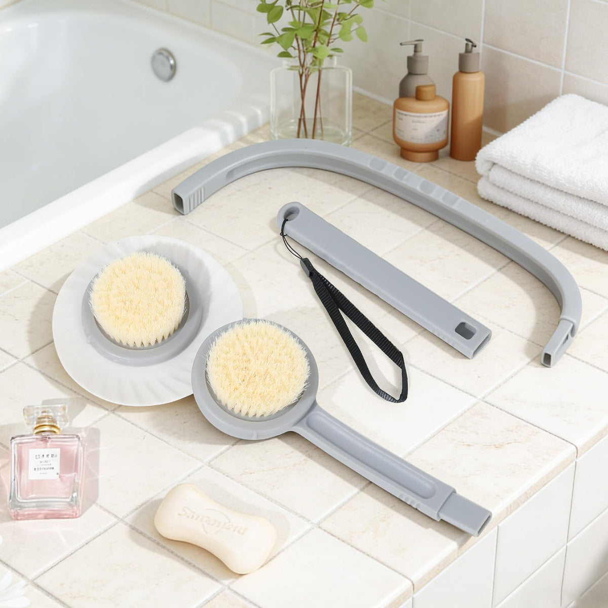 Chonario back care brush makes a thoughtful gift for comfort