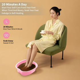 Chpbolly tub features textured bottom bumps for gentle foot massage while soaking.
