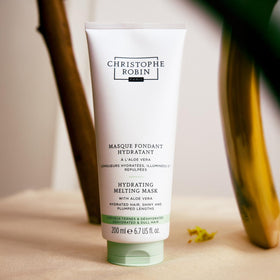 Christophe Robin formula with Aloe Vera nourishes and hydrates hair