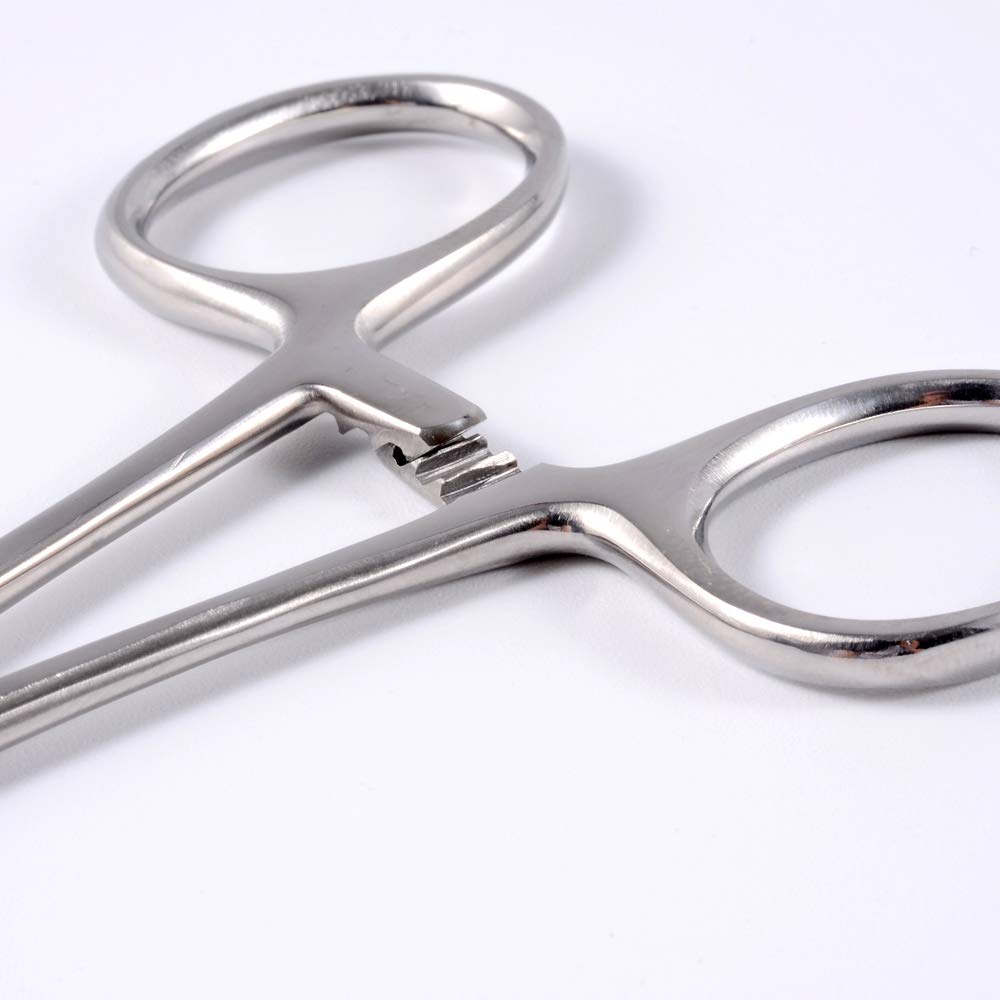 CHUANCI dermal anchor holder in use demonstrates controlled handling.