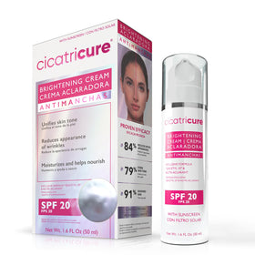 Cicatricure brightening face cream jar texture for daily radiance and hydration.