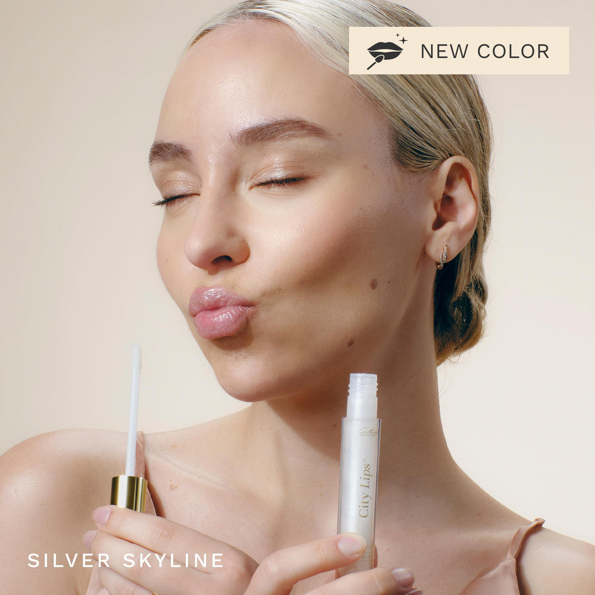City Beauty City Lips hyaluronic acid hydration enhances moisture and comfort.