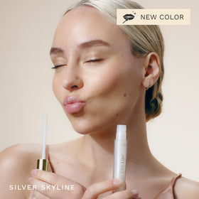 City Beauty City Lips hyaluronic acid hydration enhances moisture and comfort.