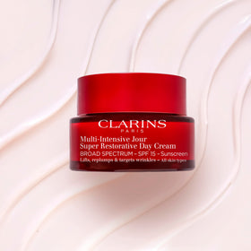 Harungana extract close up highlights plant based nourishment in the formula.