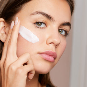 Clarins Hydra-Essentiel Rich Cream on hand swatch demonstrates hydration