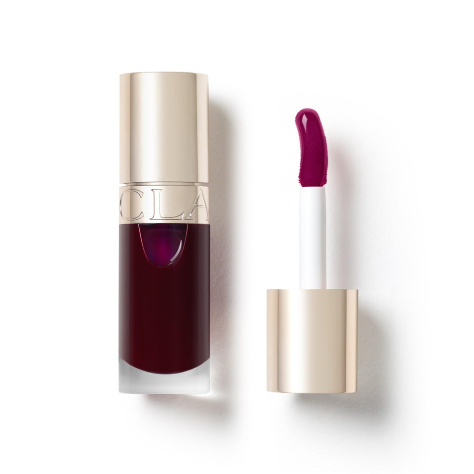 Clarins Lip Comfort Oil high shine finish for glossy, nourished lips.