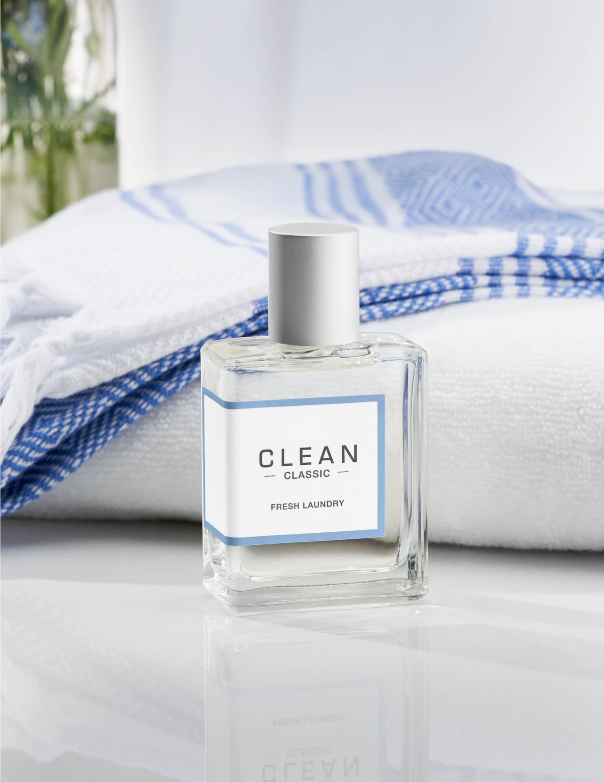 CLEAN Fresh Laundry linen-drying scene evokes fresh laundry atmosphere