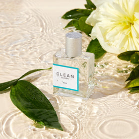 CLEAN CLASSIC Rain vegan-ingredients image emphasizes plant-based, clean formulation.