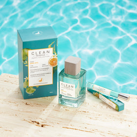 CLEAN H2EAU Golden Citrus musk finish provides a clean, airy feel.