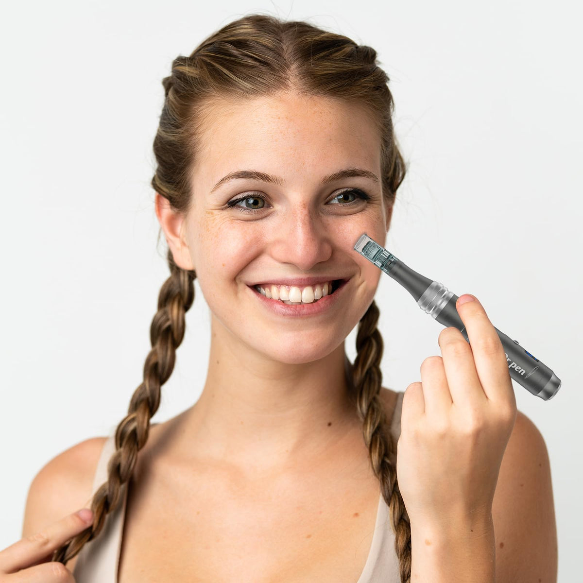 CLETINA Derma Roller Pen with protective travel case showcases portability