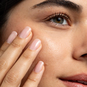 Cliganic Organic Argan Oil enhances skin elasticity and softness.