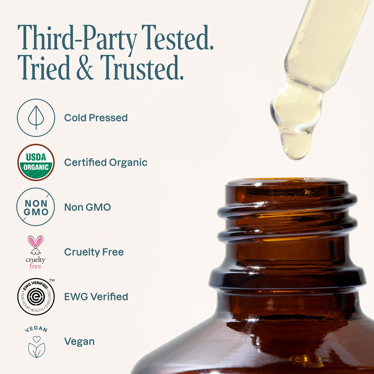 Cliganic pomegranate oil liquid closeup reveals golden hue and smooth consistency