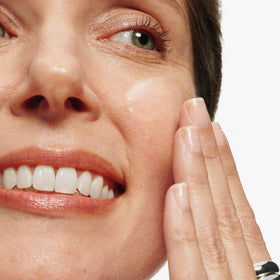 Top view of Clinique Turnaround serum pour showing easy application.