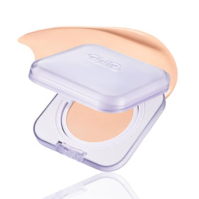 CLIO Kill Cover Mesh Blur Cushion bottle pump enables easy, even dispensing for flawless coverage.