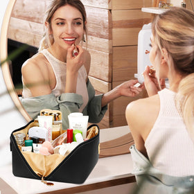 CloudWINGS gift-ready beauty bag for birthdays and special occasions