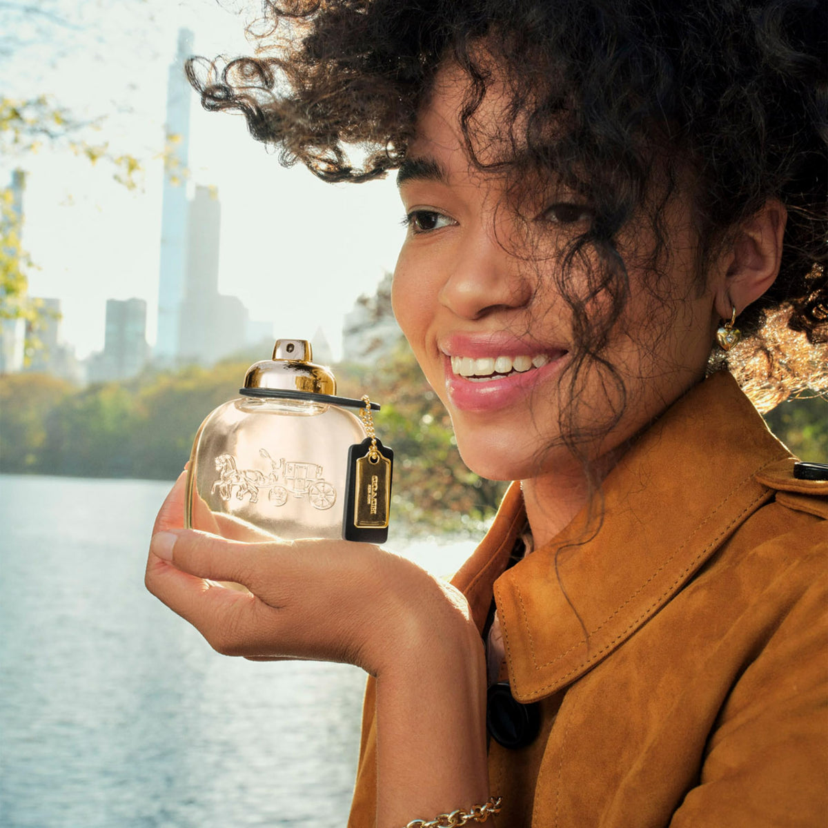 COACH NEW YORK EDP bottle top view with balanced silhouette