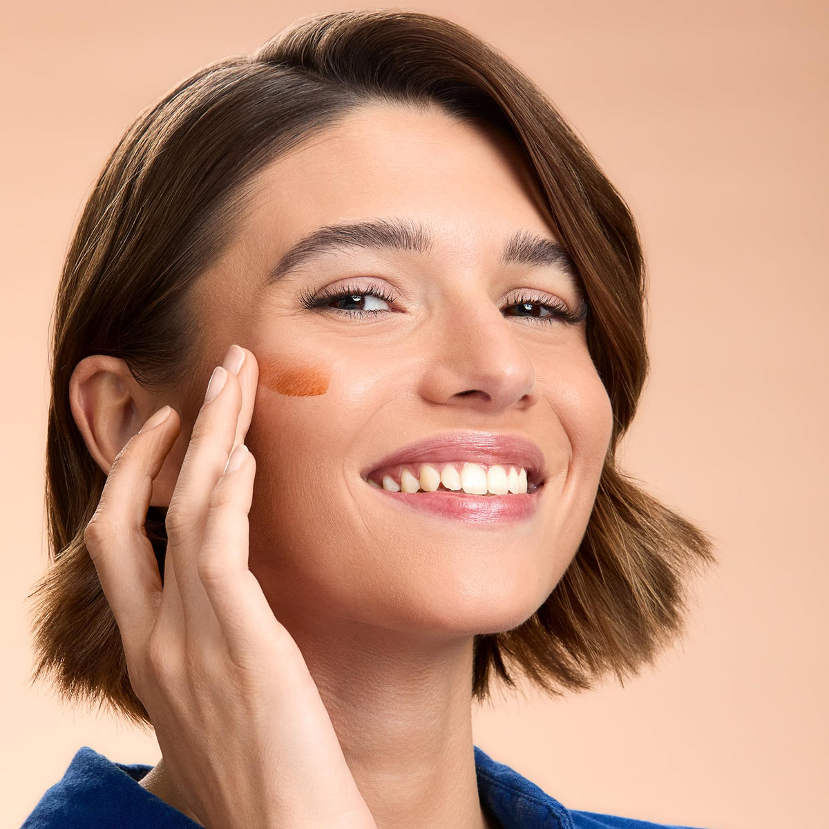 Collistar Magic Drops silky-sheen reveals hydrated-looking skin with subtle glow.