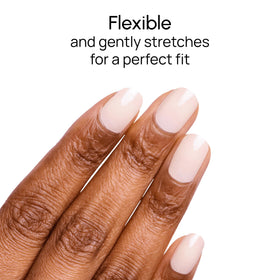 Long-lasting Ballet Blush creme finish on nails