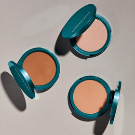 Mineral SPF 20 sunscreen protects UVA/UVB with a non-chemical base.