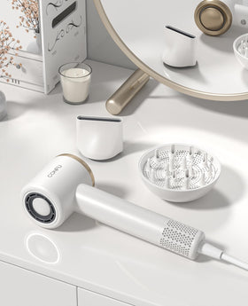 CONFU lightweight travel-friendly design supports styling anywhere.