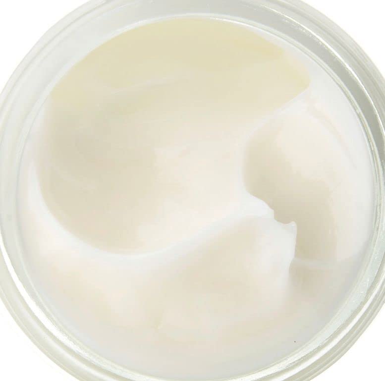 Consult Beaute Volumagen Trio vitamin C boost highlights radiant-toned complexion potential