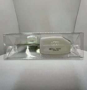 COSMOCOS Eco Clinic gloss-closeup hints at shine boost
