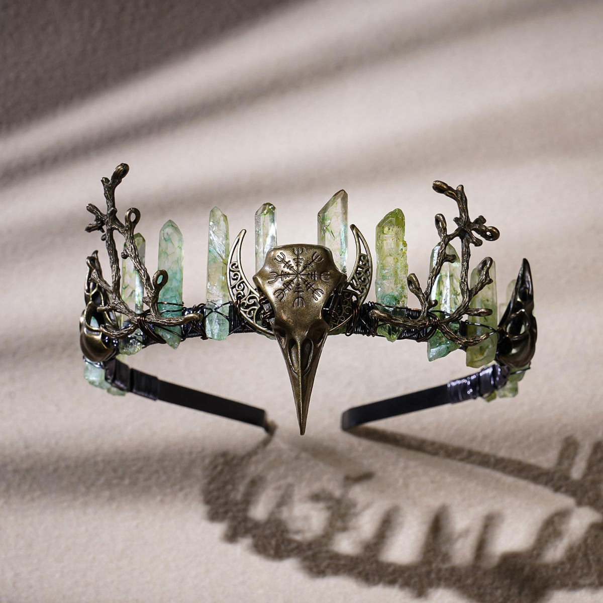 CoTeeZa Renaissance Halloween crystal crown enhances photos and party outfits.