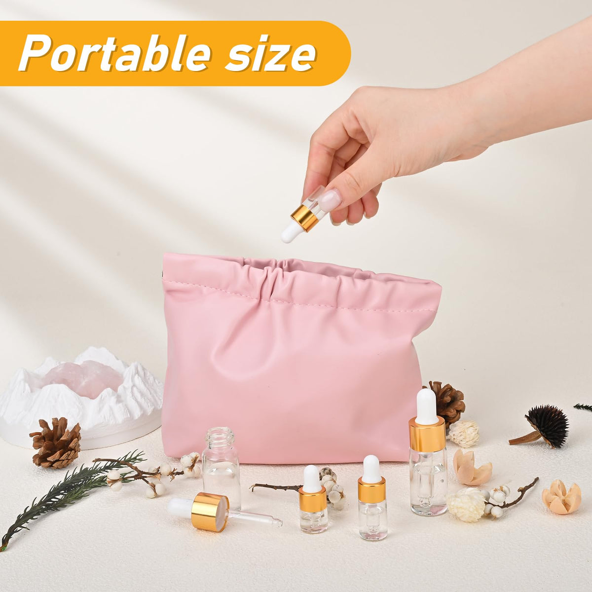COTOM leak-proof cap close-up emphasizes secure sealing during travel.