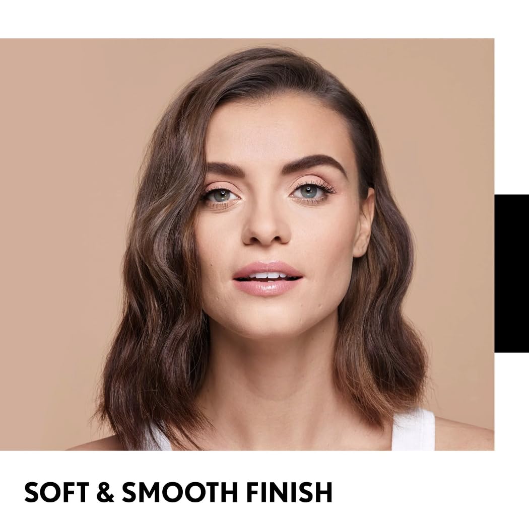 Daily wear-ready powder suitable for natural looks and photography.