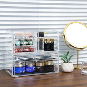 Cq acrylic durable transparent storage for cosmetics and tools.
