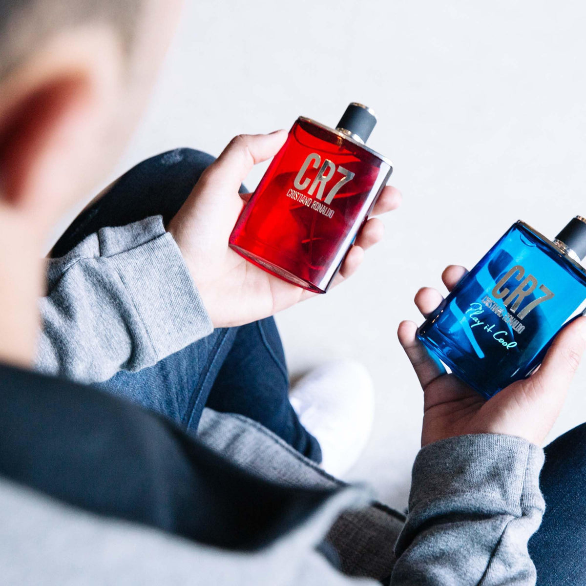 CR7 EDT label close-up highlighting sophisticated branding and notes.