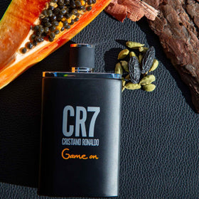 CR7 Game On spray mist demonstrates easy, even application.