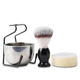 CRUCISRESIN sandalwood shaving soap enhances scent and cushion