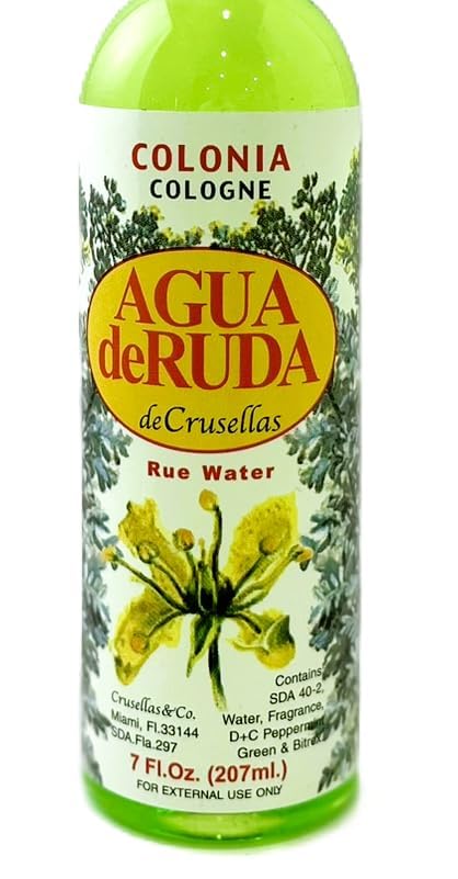 Two Crusellas Rue Water bottles in a pack for sharing or travel.
