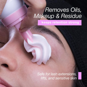CURACORO pH-balanced formula helps preserve lash extensions.