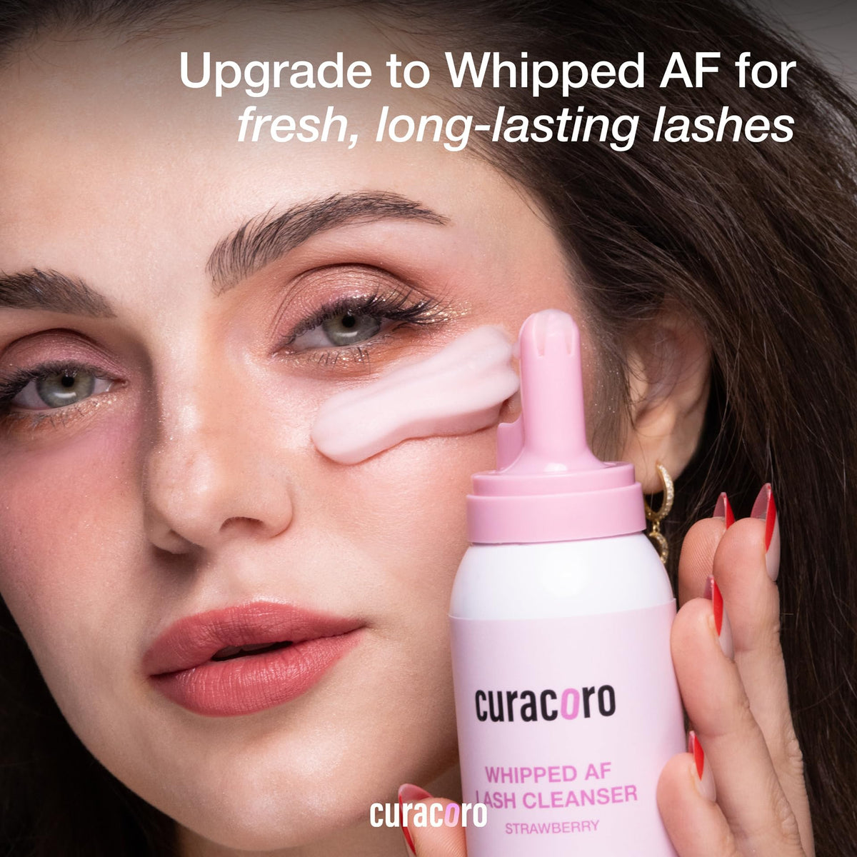 CURACORO strawberry-scented cleanser package emphasizes convenience and long-lasting foam.