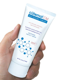 Packaging box of Cutemol CM indicating simple, daily-use moisturizer.