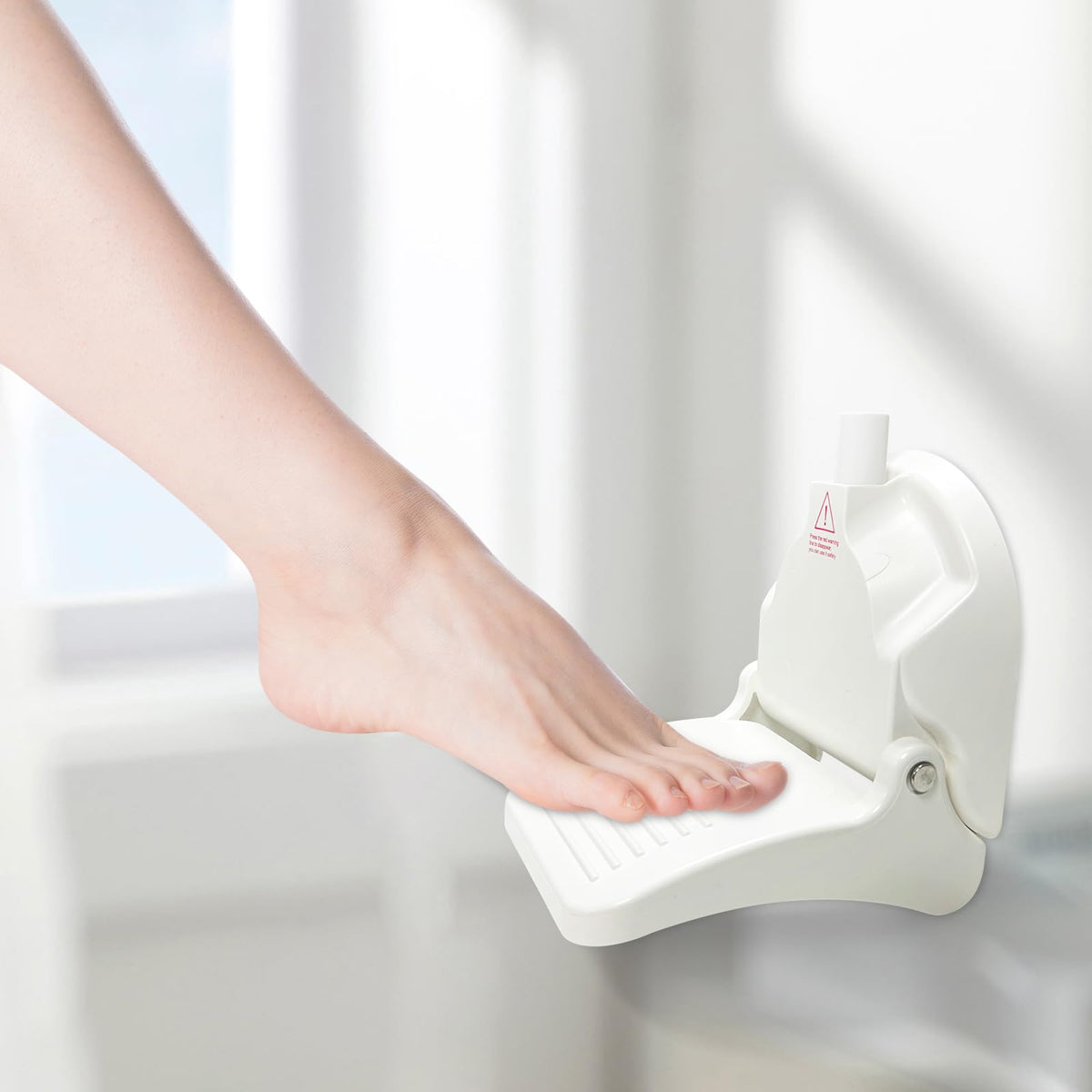 cwd&sqh shower foot rest grips on smooth non-porous surfaces.