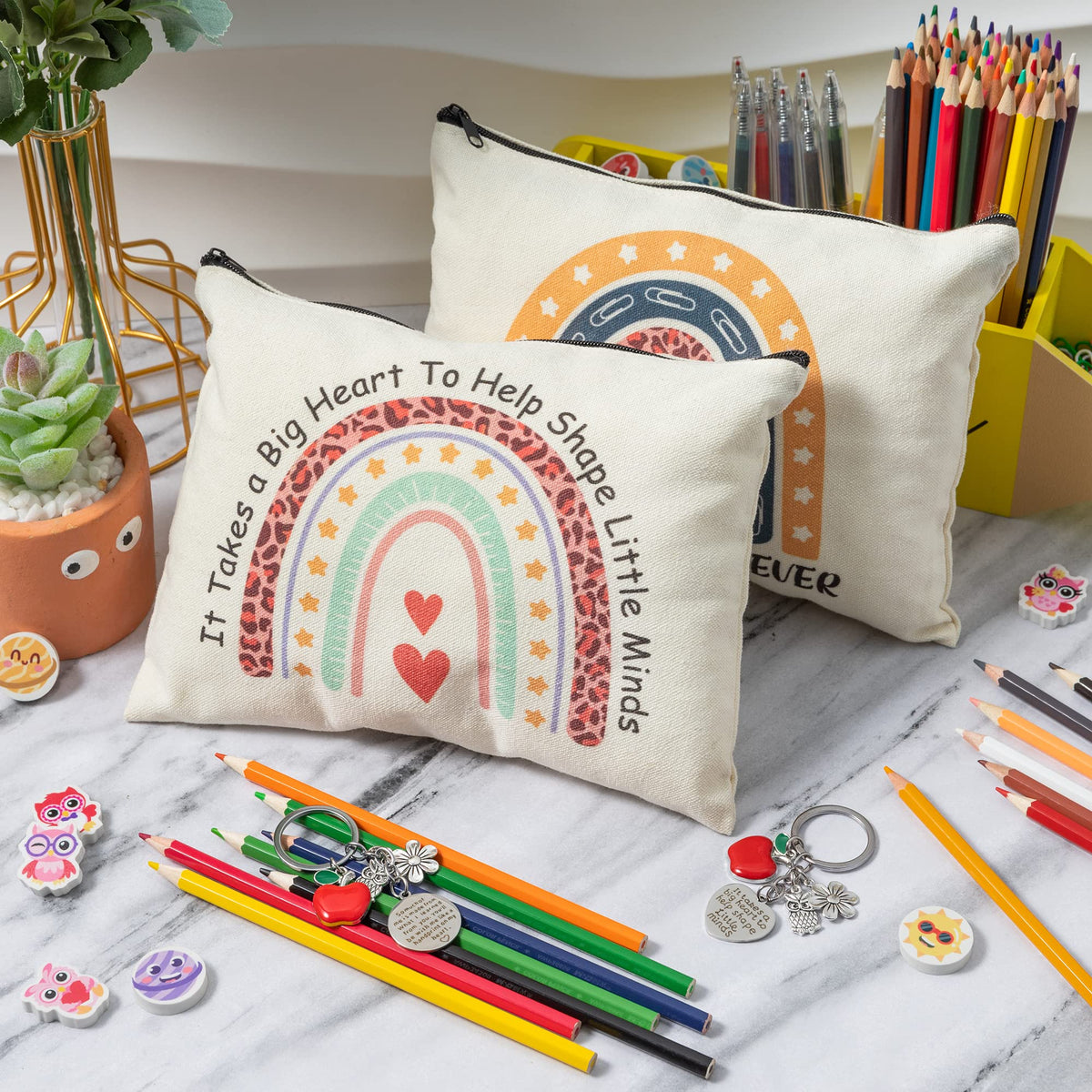 CY2SIDE six key chains feature a versatile gift-ready accessory bundle.