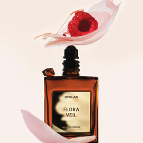 CYKLAR Flora Veil on-the-go touch-up for a fresh aroma