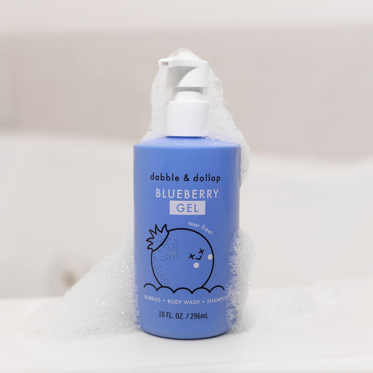 Dabble & Dollop Blueberry Kids 3-in-1 tear-free formula suitable for sensitive skin.