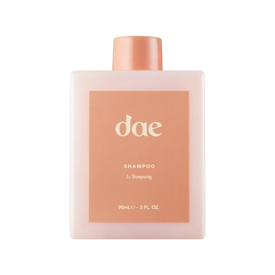 DAE Signature Shampoo bottle front showing gentle cleanse for dry hair
