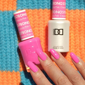 DAISY DND Crayola Pink 578 lacquer bottle for quick air-dry finish.