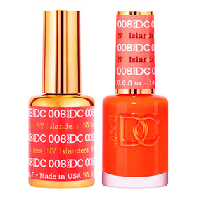 DAISY DND DC orange gel polish bottle with rich color for a glossy finish.