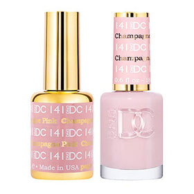 DAISY DND Pink Champagne gel bottle close-up shows rich color and glossy finish.