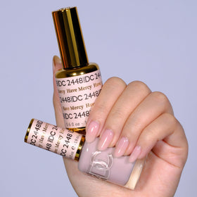 DAISY DND Have Mercy 2448 gel polish cap close-up highlights easy removal and precise application.